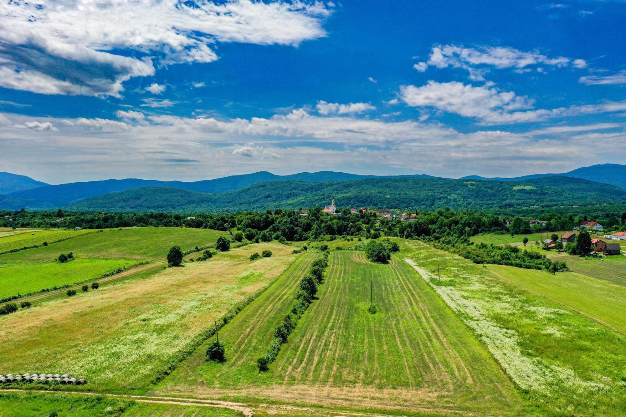 Accommodation "Old Town Dreznik" Rakovica Ngoại thất bức ảnh